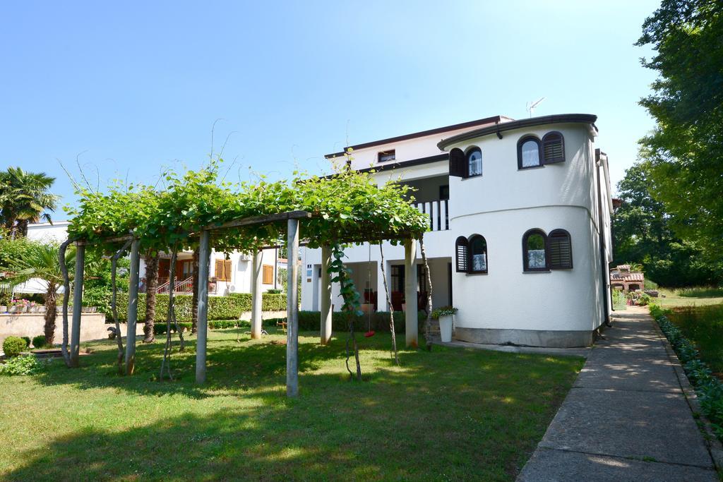 Apartments Tena Porec Exterior photo